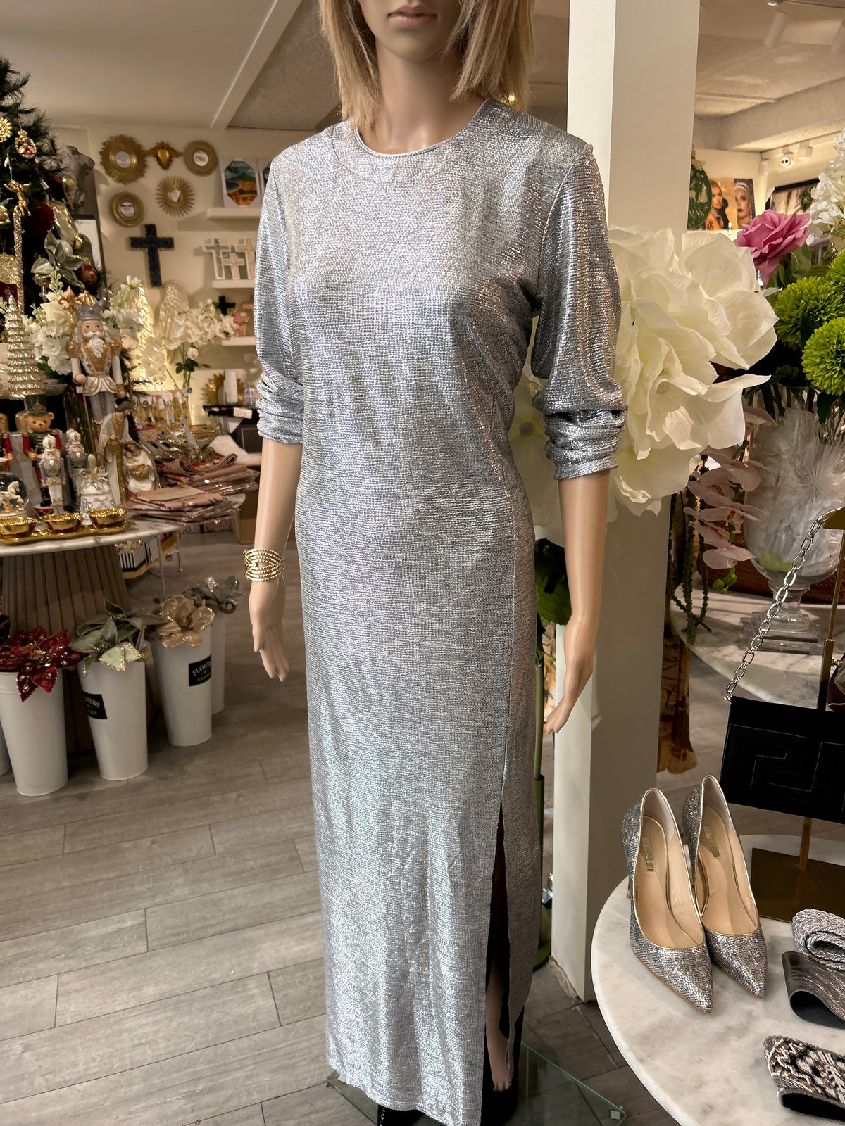 Metallic Glamour Evening Dress –