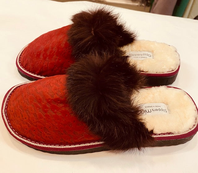 Croc Texture Red Slippers